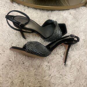 Nine West Sz 6 Elegant Black and Silver Women's Heels